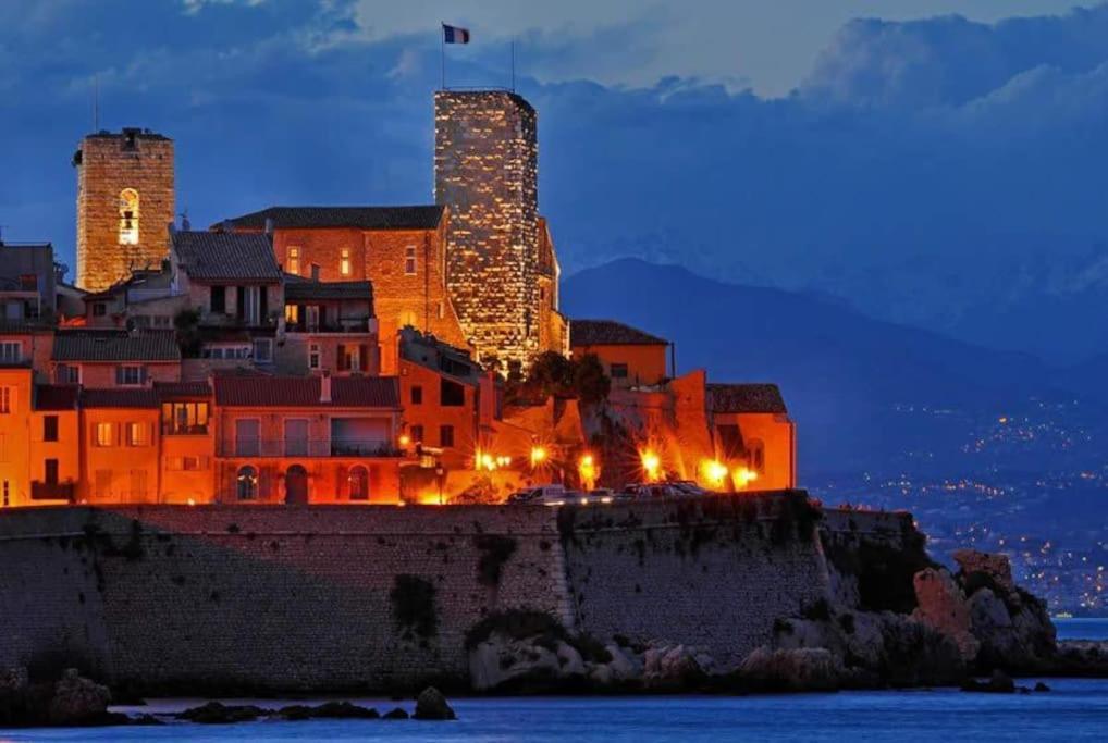 Ravissant Studio Au Coeur Du Vieil Antibes Dış mekan fotoğraf